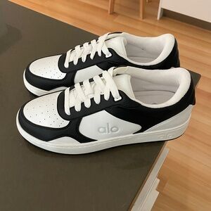 ALO Yoga Black and White Unisex Shoes
